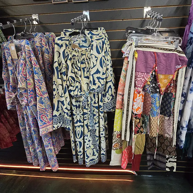 happy-daze-gift-shop-springfield-il-clothing