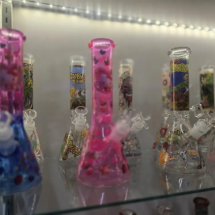 happy-daze-gift-shop-springfield-il-smoking